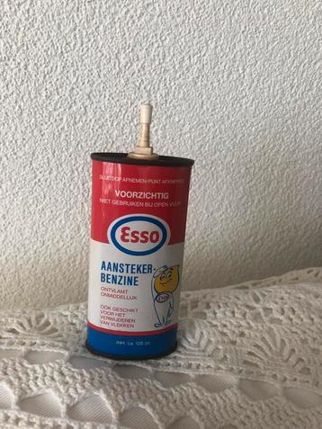 Oud Esso  aansteker benzine blikje beschikbaar voor biedingen