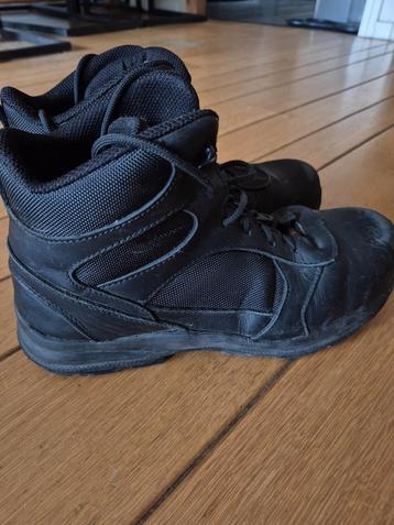 Veiligheidsschoen maat safety Joggers maat 43  beschikbaar voor biedingen