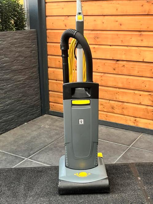Karcher cv30/01 tapijtreiniger €100, Doe-het-zelf en Verbouw, Reinigingsmachines, Zo goed als nieuw, Overige typen, Ophalen of Verzenden