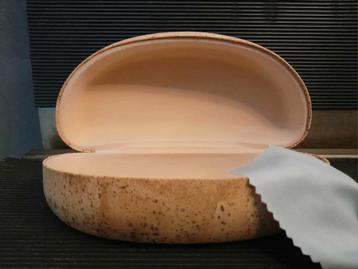 Nieuwe ruime design (zonne)brillenkoker van naatuurkurk m/v beschikbaar voor biedingen