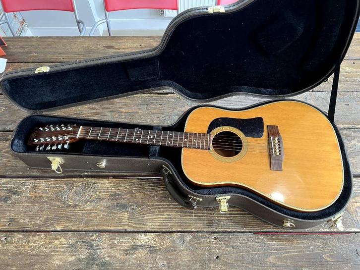 Washburn Akoustische Gitaar, Muziek en Instrumenten, Snaarinstrumenten | Gitaren | Akoestisch, Gebruikt, Western- of Steelstringgitaar