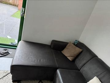 Te koop nog goede loungebank beschikbaar voor biedingen