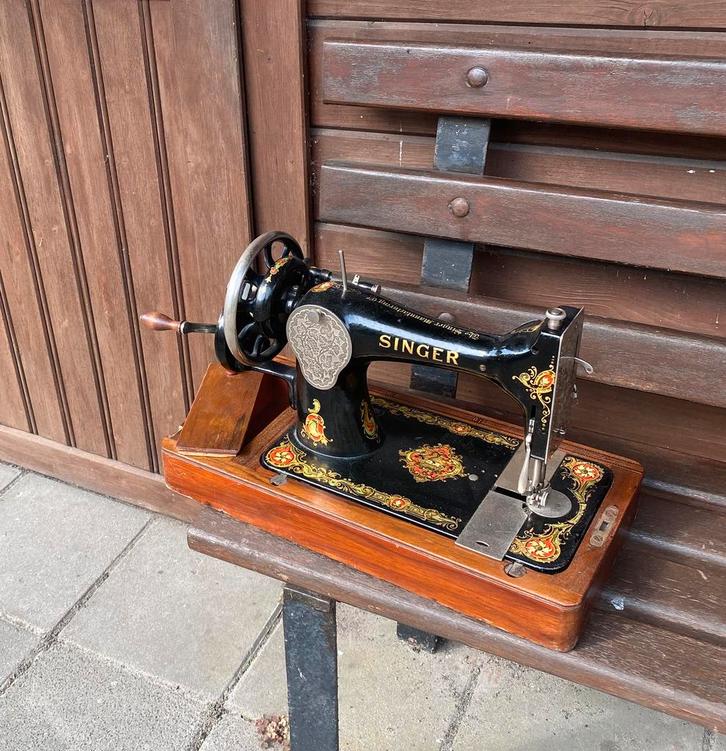Singer. Naaimachine in goede staat., Antiek en Kunst, Antiek | Naaimachines, Ophalen of Verzenden