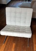 Witte Barcelona Chair - Design Fauteuil ( incl hocker ), Huis en Inrichting, Fauteuils, Ophalen, Kunststof, Gebruikt, Minder dan 75 cm
