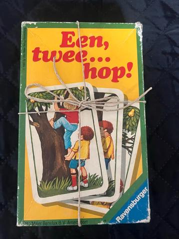 Een twee hop! Kaartspel beschikbaar voor biedingen