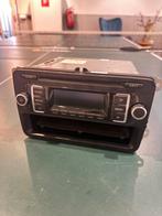 Originele Volkswagen radio RCD210 met cd-speler en MP3, Ophalen of Verzenden, Zo goed als nieuw