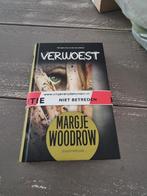 Margje Woodrow - Verwoest, Boeken, Ophalen of Verzenden, Zo goed als nieuw, Margje Woodrow