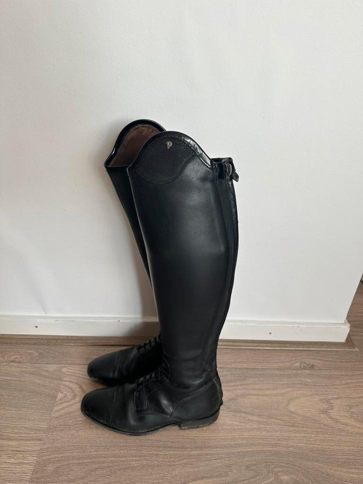 Diverse paardenspullen, petri laarzen en wedstrijdkleding, Dieren en Toebehoren, Paarden en Pony's | Overige Paardenspullen, Zo goed als nieuw