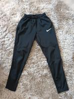 Nike trainingsbroek M 137-147, Sport- of Zwemkleding, Ophalen of Verzenden, Zo goed als nieuw, Nike