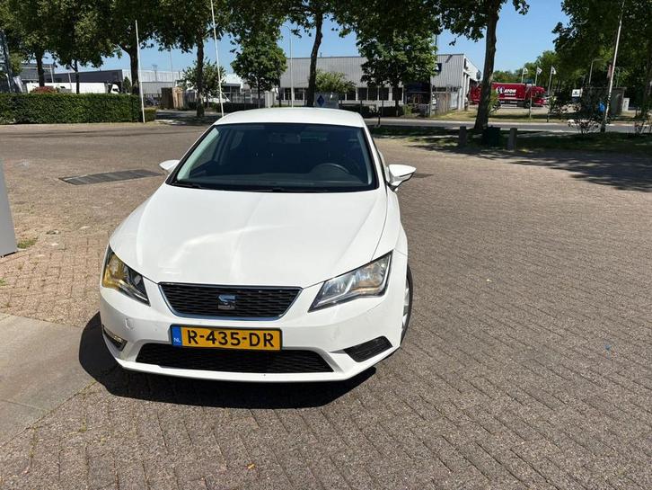 Seat Leon 2016 1.6 TDI Wit, Auto's, Seat, Particulier, Leon, Diesel, Euro 6, Sedan, Handgeschakeld, Wit, Zwart, Stof, Ophalen