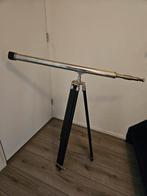 Antieke Maritieme Telescoop op Driepoot, Ophalen