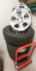 Michelin winterbanden + wieldoppen, Ophalen, Gebruikt, 16 inch, Banden en Velgen