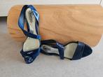 Gucci Blue China | lakleren blauwe sandalen | 39.5, Blauw, Gucci, Gedragen, Sandalen of Muiltjes