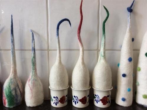 Handgevilte eierwarmers en bloemen, Huis en Inrichting, Keuken | Textiel, Nieuw, Ophalen