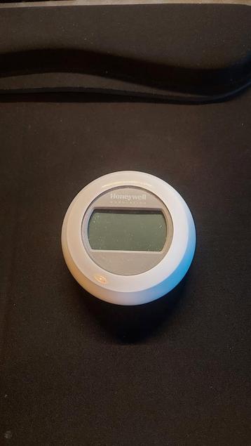 Honeywell modulation round thermostaat (modulerend) beschikbaar voor biedingen