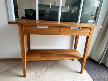 Sidetable met 2 lades en 1 legplank beschikbaar voor biedingen