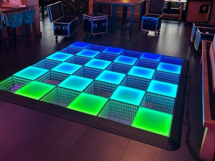 LED Dansvloer Huren - Verlichte Discovloer Verhuur, Hobby en Vrije tijd, Feestartikelen | Verhuur, Nieuw, Overige, Ophalen of Verzenden
