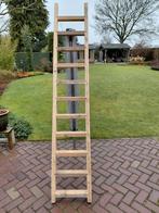 Stevige houten ladder - 240cm, Doe-het-zelf en Verbouw, Ladders en Trappen, Ophalen of Verzenden, Gebruikt, Ladder, 2 tot 4 meter