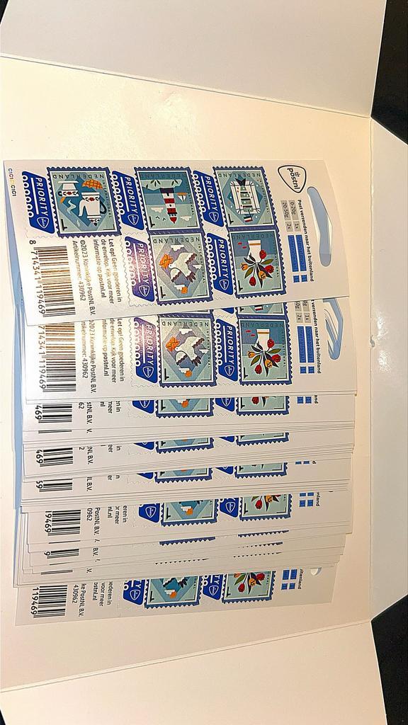 Postzegels 1 buitenland, Postzegels en Munten, Postzegels | Nederland, Postfris, Na 1940, Ophalen of Verzenden