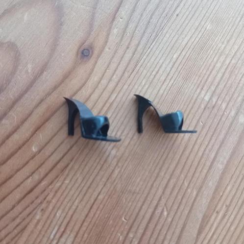 Vintage Mattel Barbie zwarte OT's schoenen (Japan)., Verzamelen, Poppen, Zo goed als nieuw, Accessoires, Verzenden