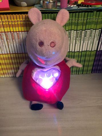 Peppa Pig Knuffel met Licht en slaapmelodie’s beschikbaar voor biedingen