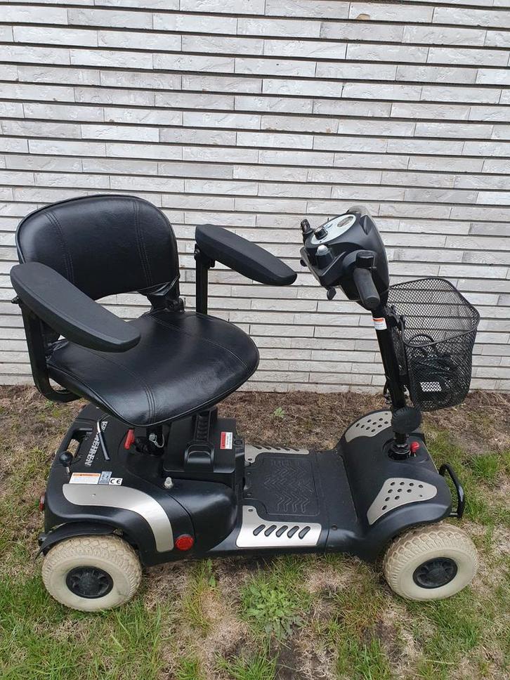 Venus 4.
We hebben er nieuwe accu’s in geplaatst., Diversen, Rolstoelen, Verzenden