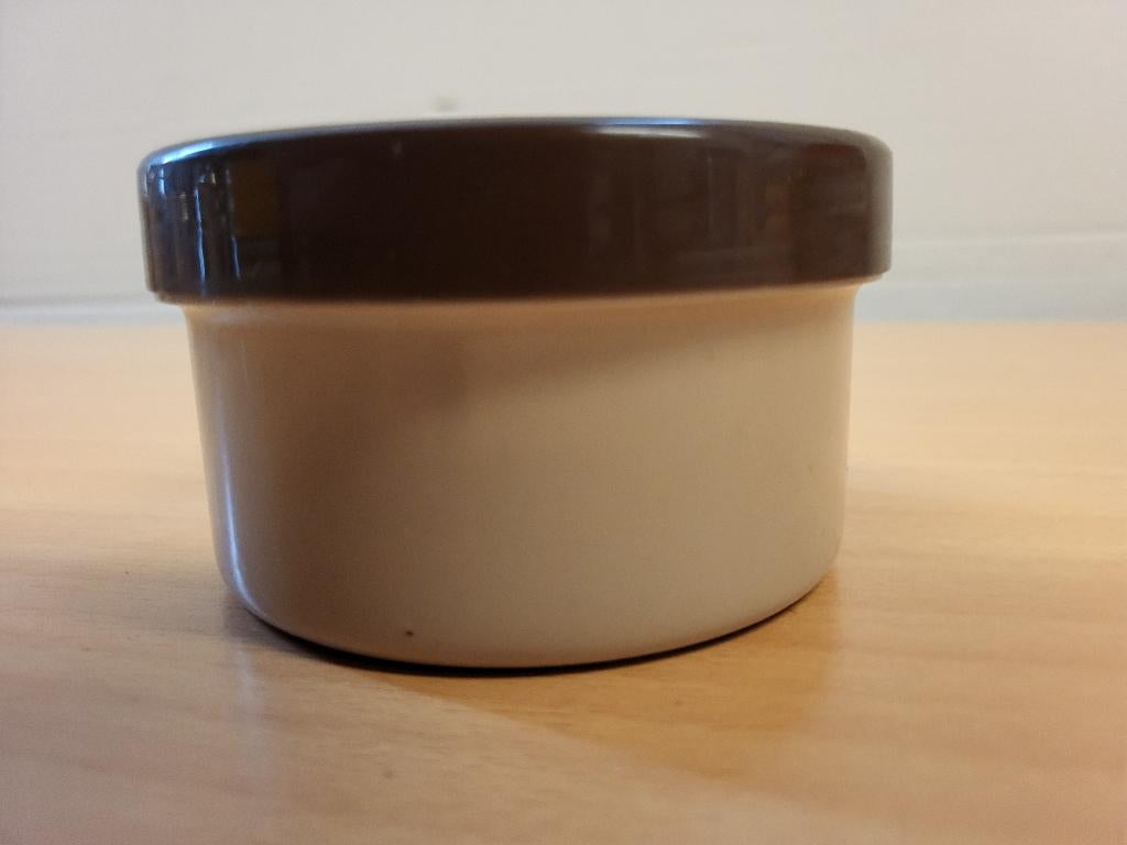 Gebitten bakje., Ophalen of Verzenden, Gebruikt