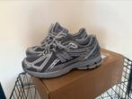 New balance 1960 silver maat 45, Kleding | Heren, Schoenen, Ophalen of Verzenden, Zo goed als nieuw