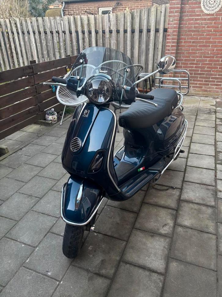 Vespa LX 50 Snorfiets - Blauw, Fietsen en Brommers, Scooters | Yamaha, Gebruikt, Overige modellen, Maximaal 25 km/u, Benzine, Ophalen of Verzenden