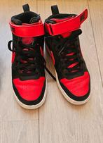 Nike zwart rood COURT BOROUGH MID 2 - maat 38.5, Nike, Ophalen of Verzenden, Zo goed als nieuw, Sneakers of Gympen