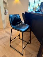 Zwarte leren barkrukken 2x, Huis en Inrichting, Barkrukken, 2 krukken, Ophalen, Zo goed als nieuw, 60 tot 90 cm