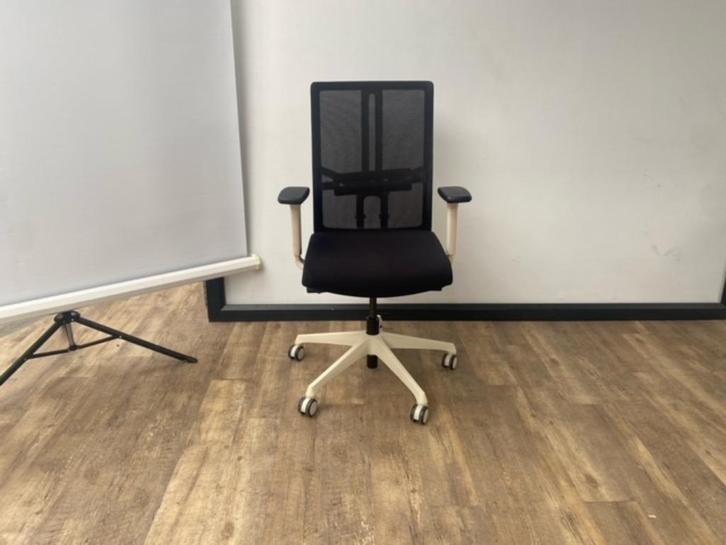 Bureaustoel mesh (wit), Huis en Inrichting, Bureaustoelen, Gebruikt, Wit, Ophalen