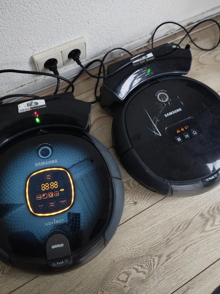 Twee Samsung robotstofzuigers (SR8855 & SR8750), Gebruikt, Ophalen of Verzenden, Robotstofzuiger, Minder dan 1200 watt