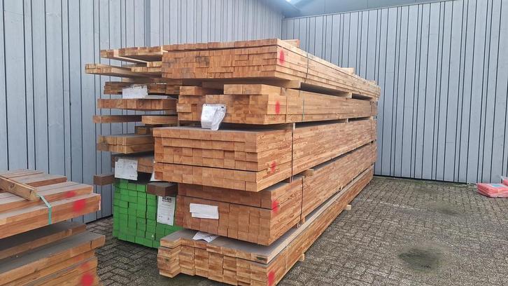 Partij hardhout kozijnhout, Tuin en Terras, Palen, Balken en Planken, Nieuw, Balken, 250 cm of meer, Hardhout, Ophalen