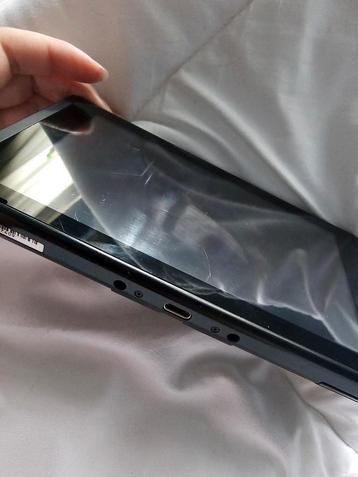 Nintendo Switch - Werkt goed. CONSOLE ONLY beschikbaar voor biedingen