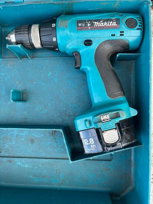 Makita accuboormachine 6337D, Doe-het-zelf en Verbouw, Gereedschap | Boormachines, Gebruikt, Boor- en Schroefmachine, Ophalen of Verzenden