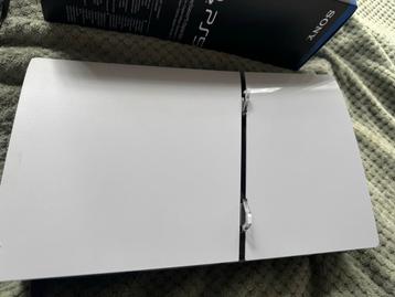 PS5 Slim 1TB + Zwarte Dualsense (batterij moet vervangen) beschikbaar voor biedingen
