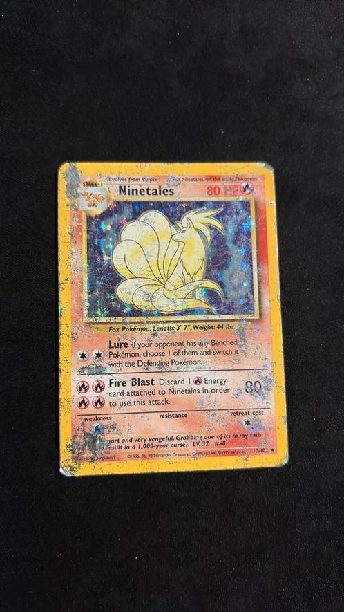 Ninetales Holo 12/102 (nu reverse holo) base set, Hobby en Vrije tijd, Verzamelkaartspellen | Pokémon, Zo goed als nieuw, Losse kaart