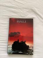 Boek over Bali., Ophalen of Verzenden, Zo goed als nieuw