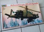 Mc Donnell Douglas AH64 Apache.   Revell 1.32, Nieuw, Revell, Groter dan 1:72, Ophalen of Verzenden