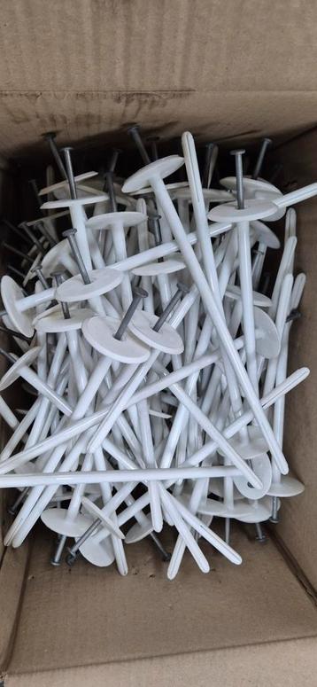 125st. Slagpluggen Ø8 x 220 mm beschikbaar voor biedingen