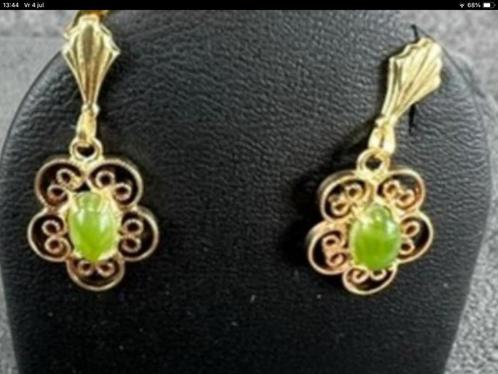 Vintage gouden oorbellen filigrein edelsteen Jade , 14 kar., Sieraden, Tassen en Uiterlijk, Oorbellen, Zo goed als nieuw, Verzenden