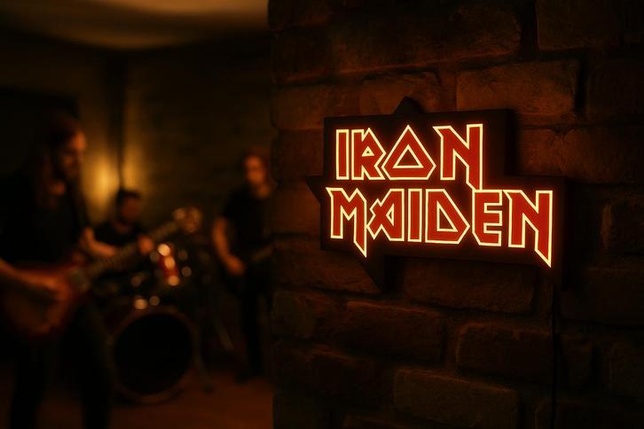 Iron Maiden LED-Lightbox, Verzamelen, Merken en Reclamevoorwerpen, Nieuw, Lichtbak of (neon) lamp, Verzenden