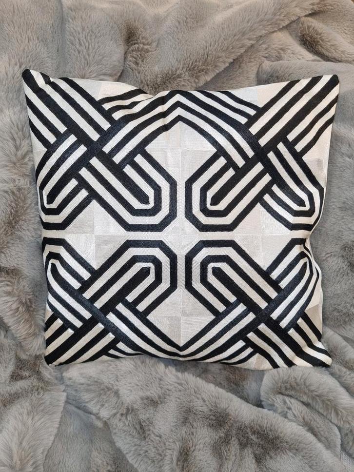 Sierkussens Colmore Claudi Zara Home H&M, Huis en Inrichting, Woonaccessoires | Kussens, Nieuw, Vierkant, Ophalen of Verzenden