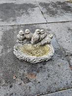 Betonnen vogelbad met vogels, Ophalen, Gebruikt, Beton, Dierenbeeld
