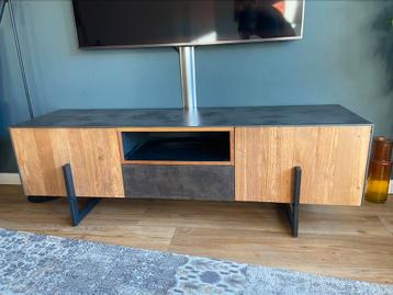 Tower living tv-meubel beschikbaar voor biedingen