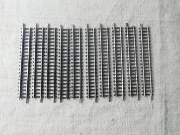 Minitrix Spur N 10 gerade Gleise 4904 oder Roco-Gleise beschikbaar voor biedingen