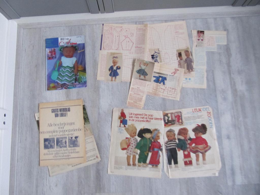 Poppenkleertjes patronen, Overige merken, Kind, Ophalen of Verzenden, Overige typen