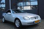 Mercedes-Benz SLK 200 ORIGINEEL NL! NIEUWE APK (bj 2000), Auto's, Oldtimers, 1998 cc, Zwart, Bedrijf, Handgeschakeld