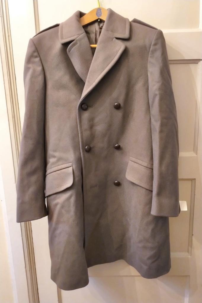 Nieuw: Lange wollen jas, grijs mt. 50 (winterjas wol), Kleding | Heren, Jassen | Winter, Ophalen of Verzenden, Nieuw, Maat 48/50 (M)